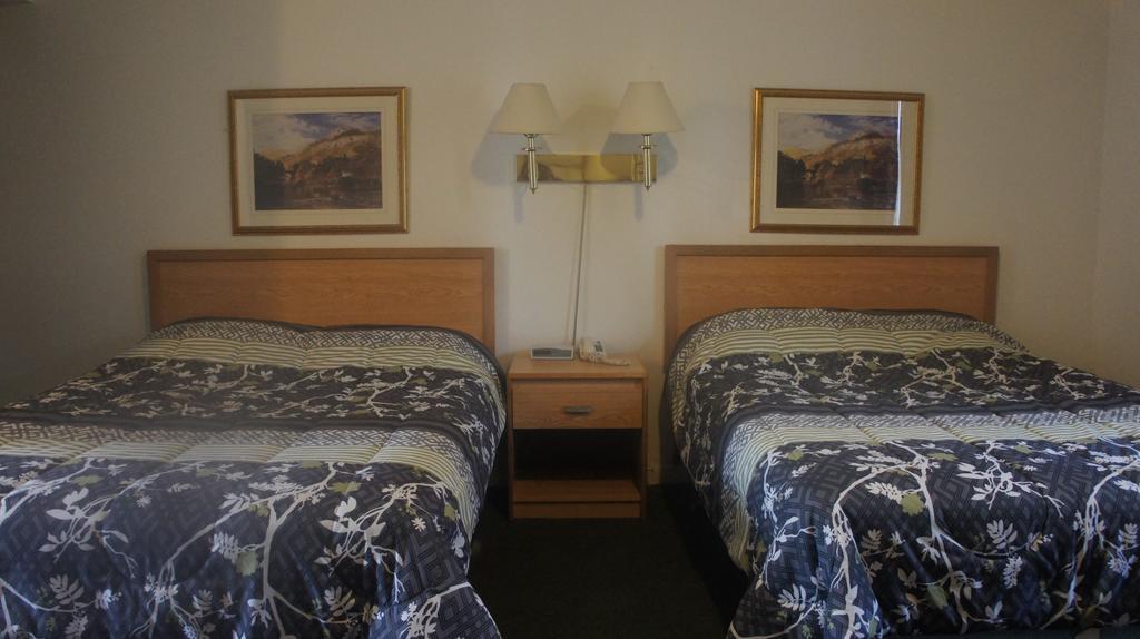 Welcome Traveller Motel Kingston Room photo